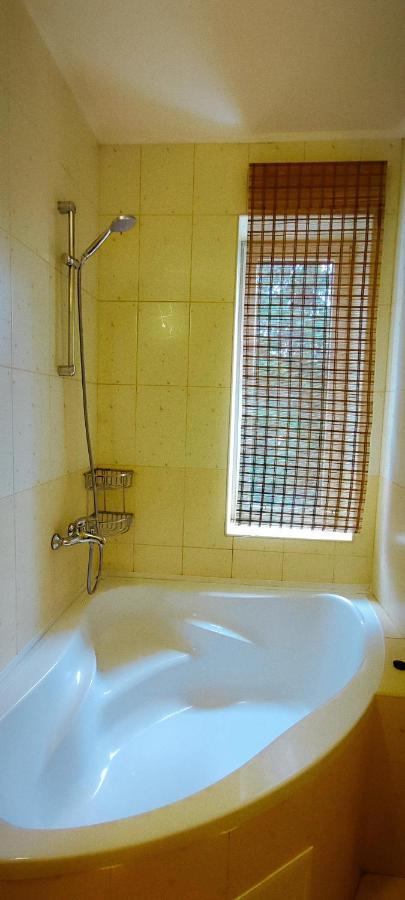Лелеч Hotel Tatariv Luaran gambar