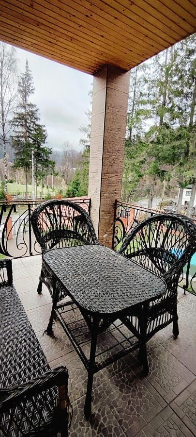 Лелеч Hotel Tatariv Luaran gambar