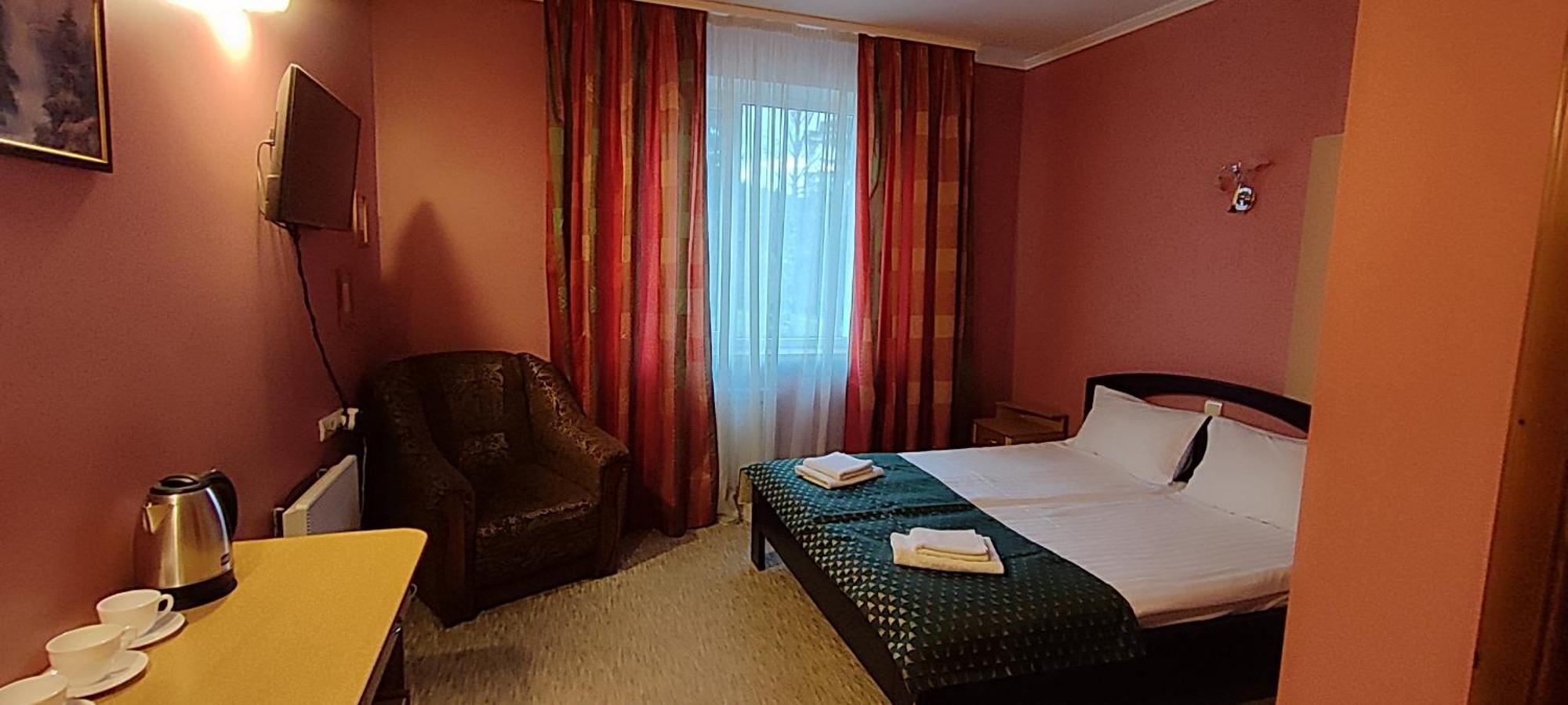Лелеч Hotel Tatariv Luaran gambar