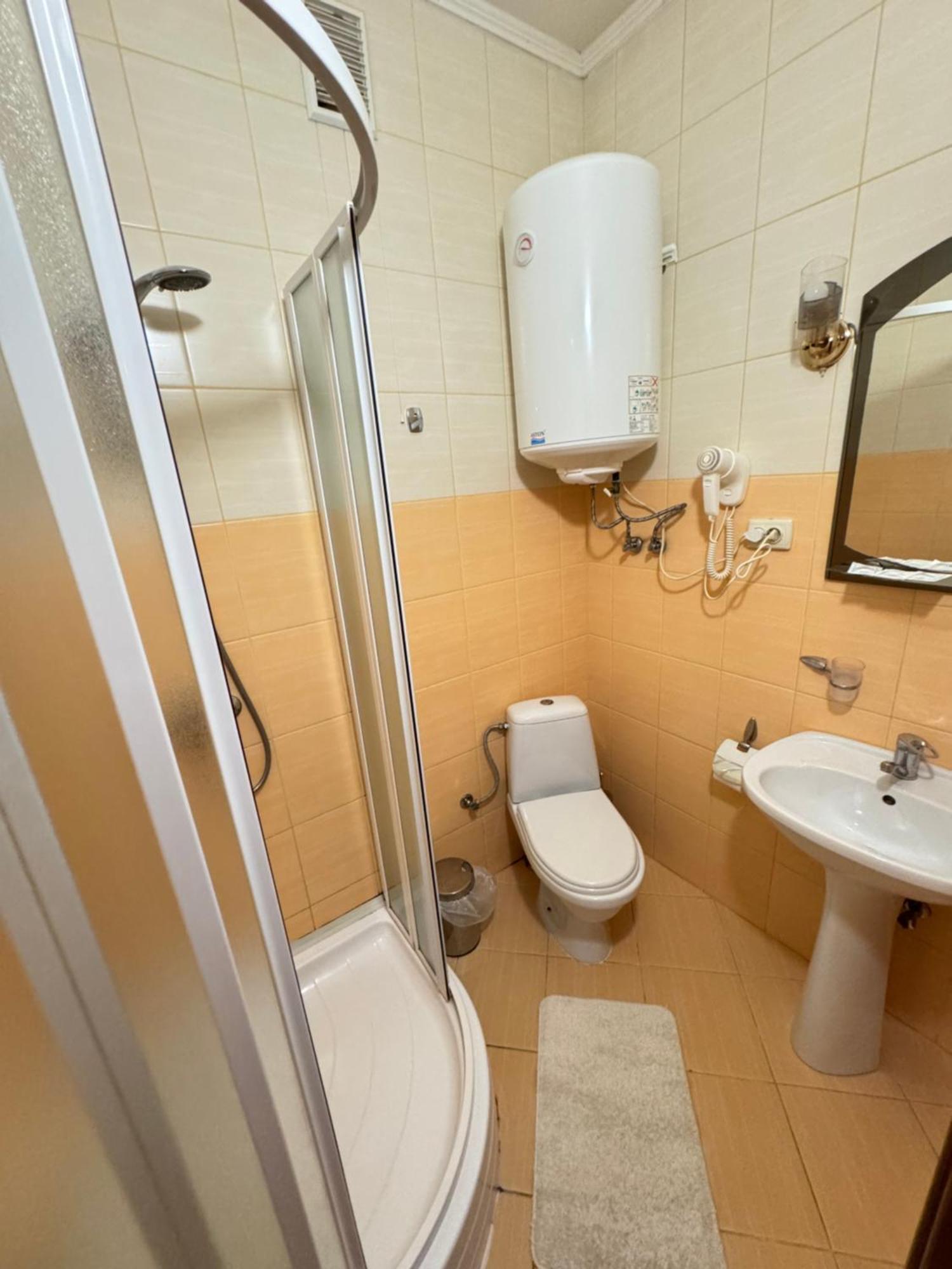 Лелеч Hotel Tatariv Luaran gambar