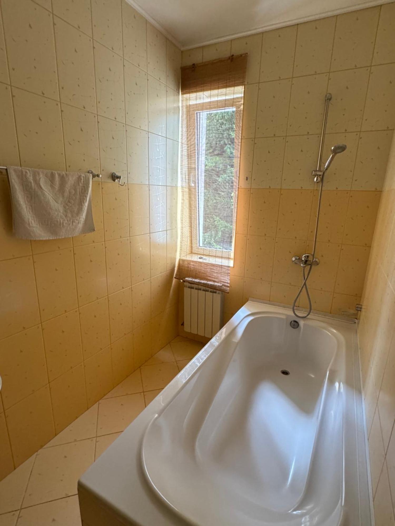 Лелеч Hotel Tatariv Luaran gambar