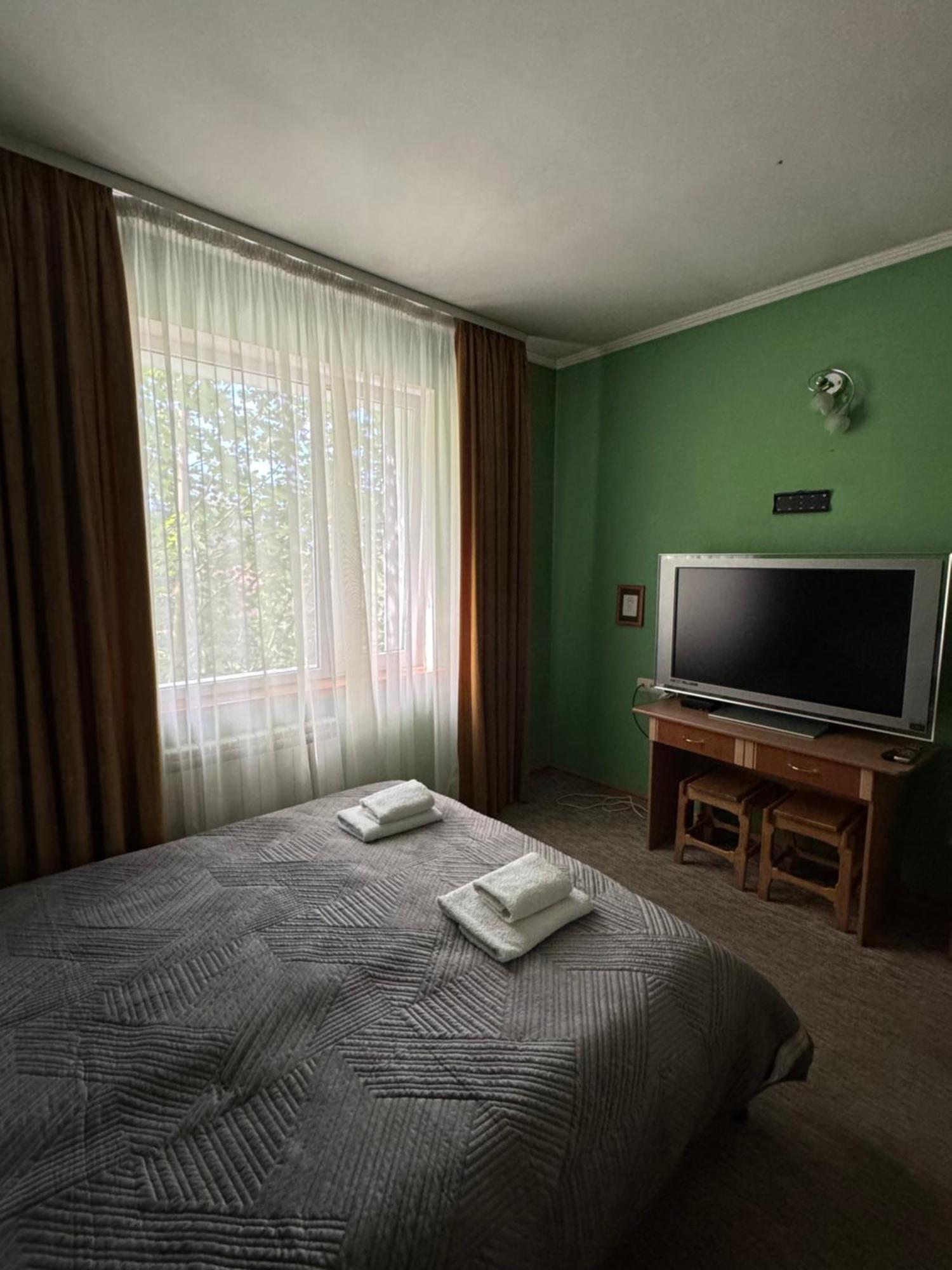 Лелеч Hotel Tatariv Luaran gambar