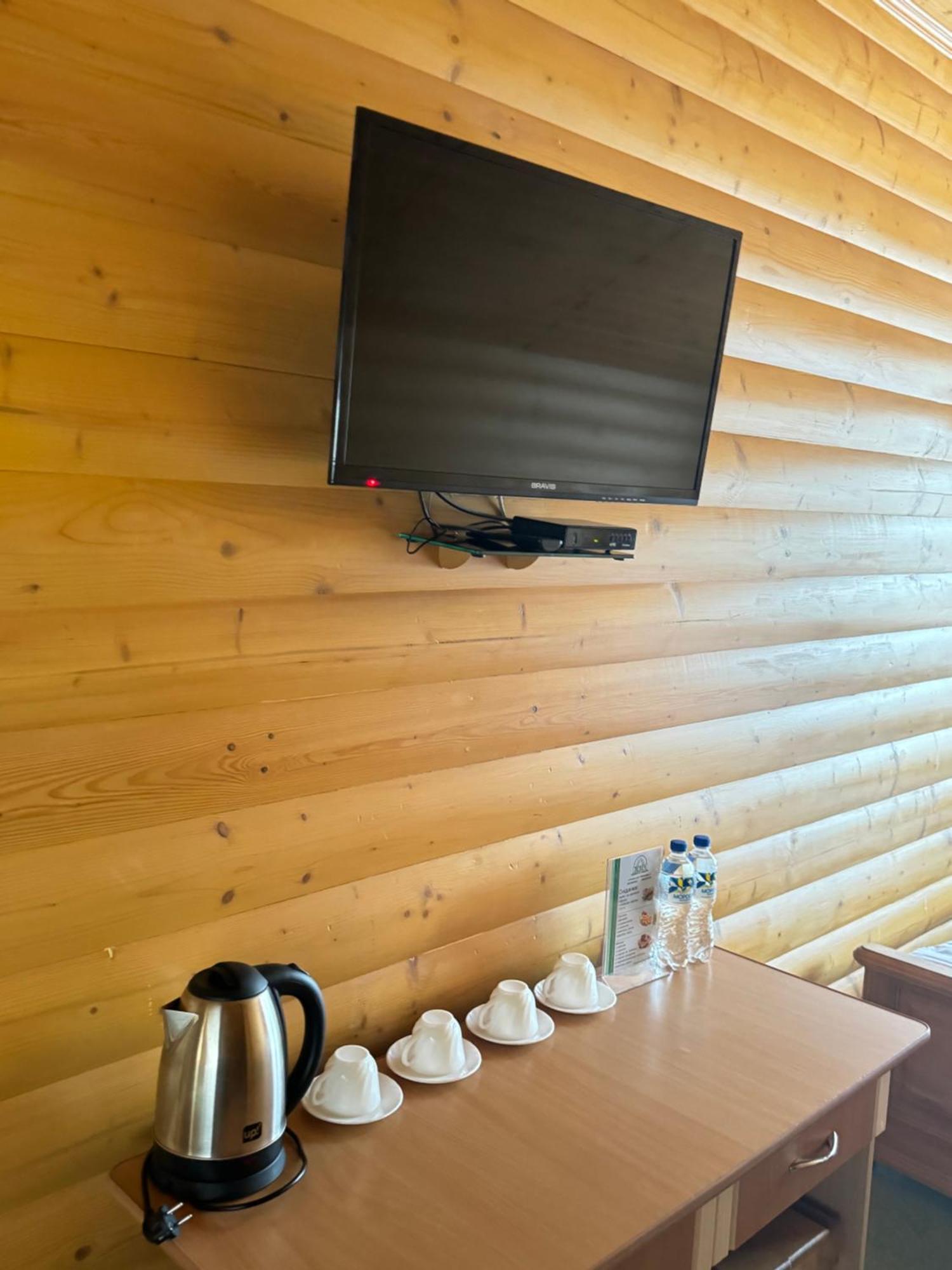Лелеч Hotel Tatariv Luaran gambar